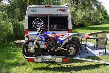 Najem avtodoma Adria V-Series V60 SPF Family/Pograd Avtomatski menjalnik