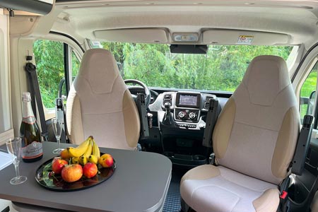 Najem avtodoma Adria V-Series V60 SPF Family/Pograd Avtomatski menjalnik