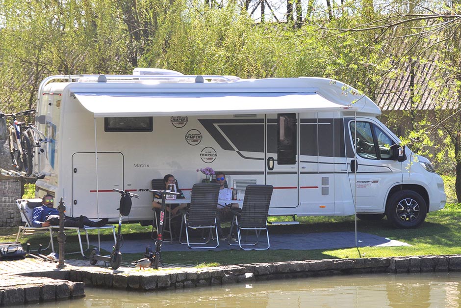 Najem avtodoma Adria Matrix Plus 670 SC