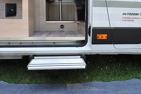 Najem avtodoma Van 636 Family/Pograd Peugeot L4 H2