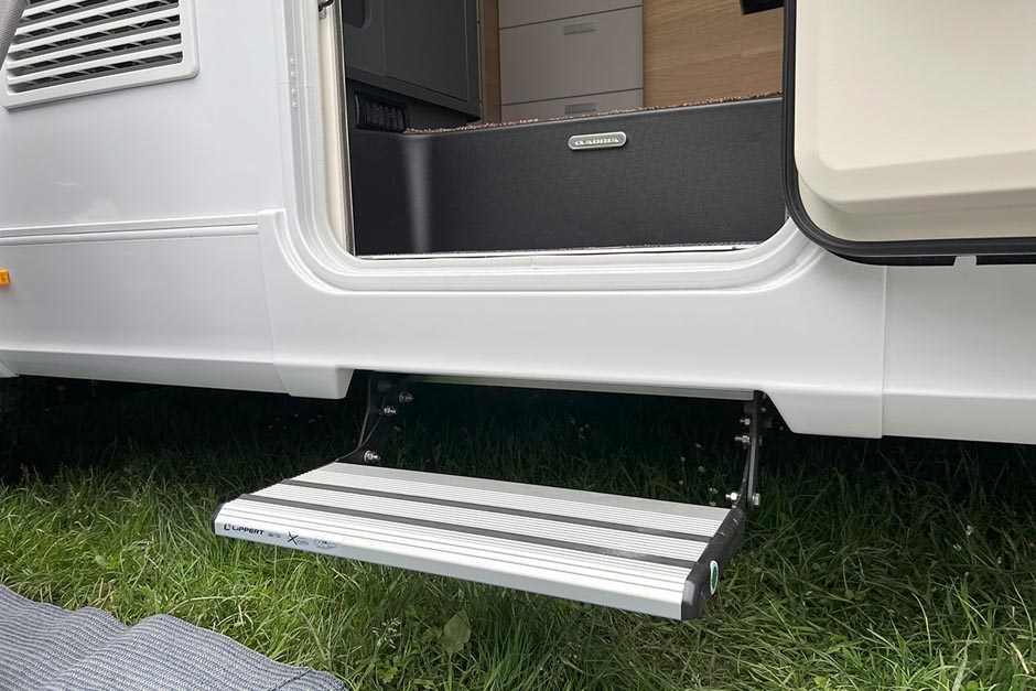 Najem avtodoma Adria Matrix Plus 670 SL