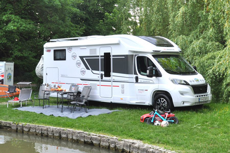 Najem avtodoma Adria Matrix Plus 670 SL