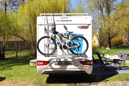 Najem avtodoma Adria Coral XL Plus 670SL