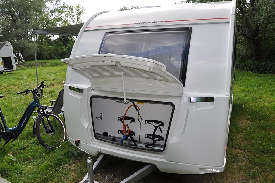 Najem počitniške prikolice Adria Altea 542 PK