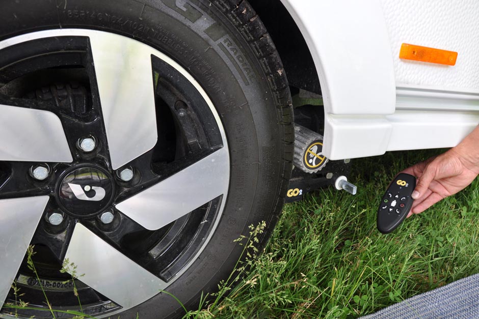 Najem počitniške prikolice Adria Altea 542 PK