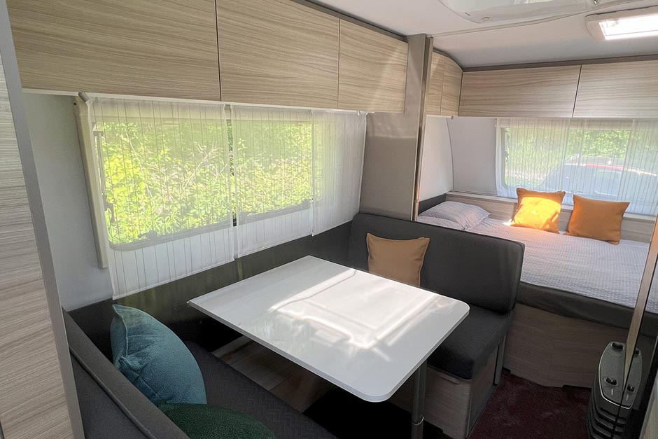 Najem počitniške prikolice Adria Altea 542 PK