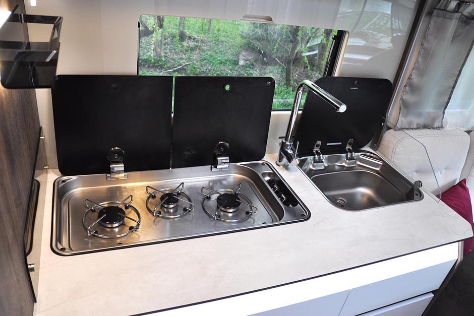 Najem avtodoma Benimar Amphitryon 997