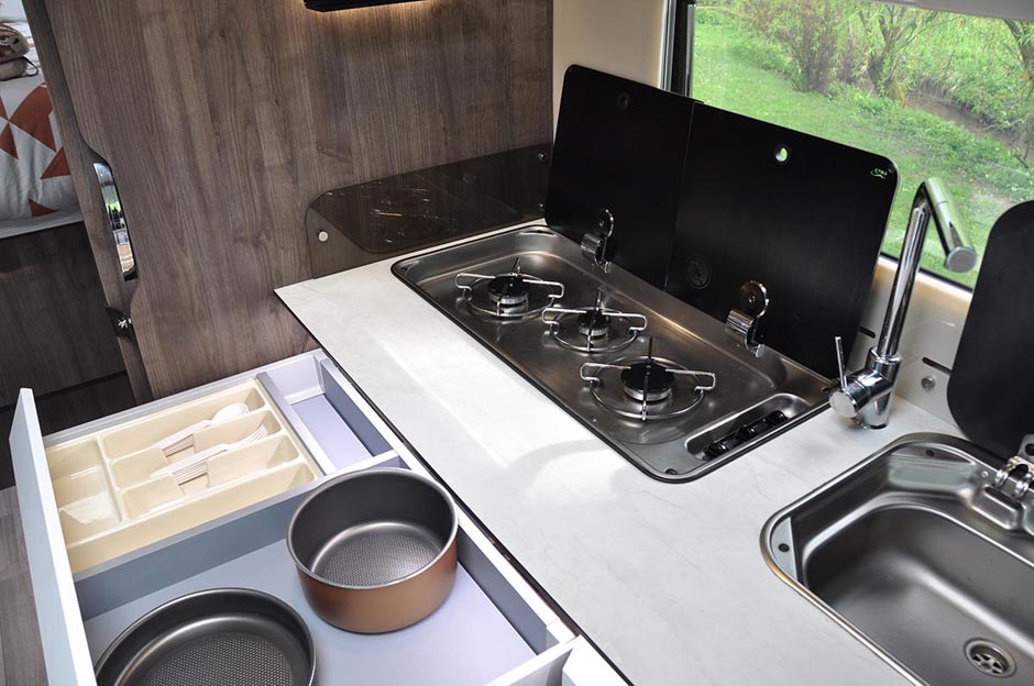 Najem avtodoma Benimar Amphitryon 997